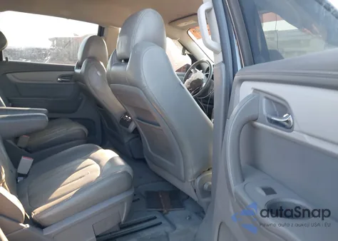 2013 Chevrolet Traverse 1Lt z USA, uszkodzony, nr VIN 1GNKRGKD0DJ266939